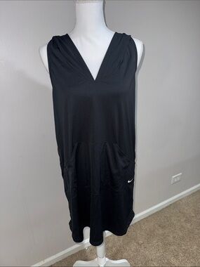 Nike Black V-Neck Sleeveless Swim Cover-Up with Front Pockets